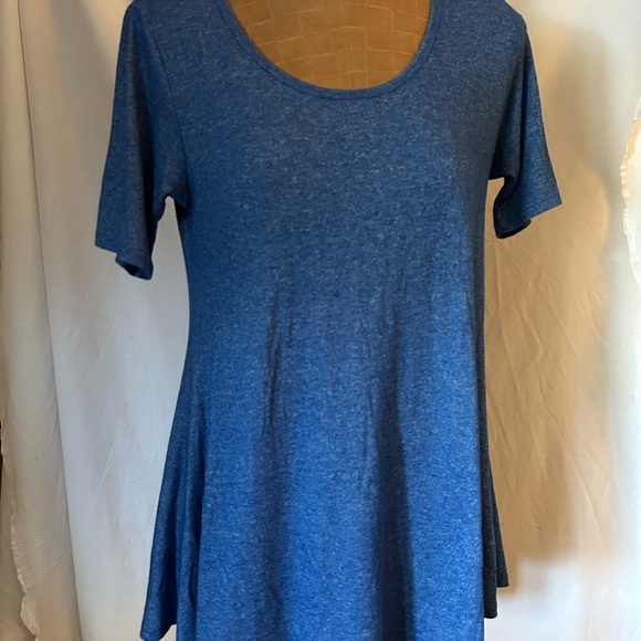 LuLaRoe Blue Asymmetrical‎ Short Sleeve T-Shirt - Picture 1 of 9